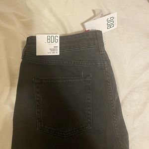 BRAND NEW Urban Outfitters BDG Mom Jeans